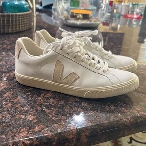 Veja Women's Off-White and Tan Sneakers